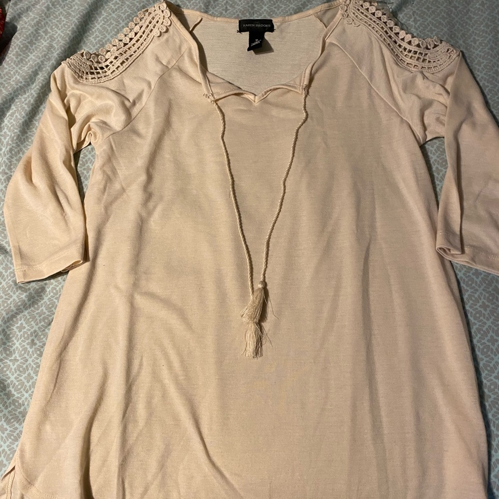 Cold shoulder top